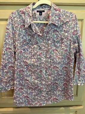 Tommy Hilfiger Women’s 3/4 sleeve Paisley button down shirt